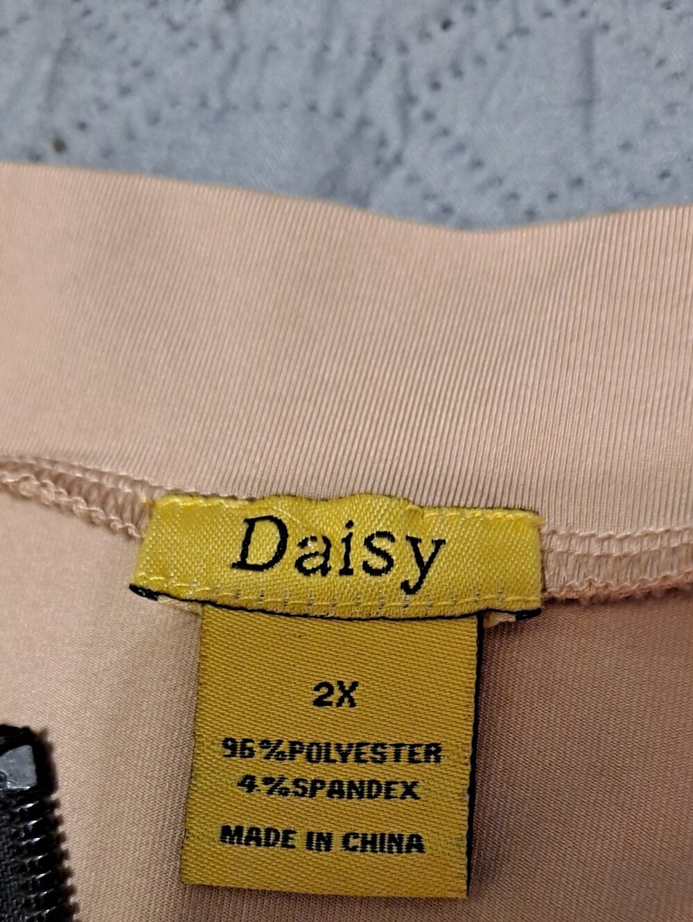 Daisy Womens  Tan Short Sleeve One-Piece with Front Zip 2X - Picture 4 of 6
